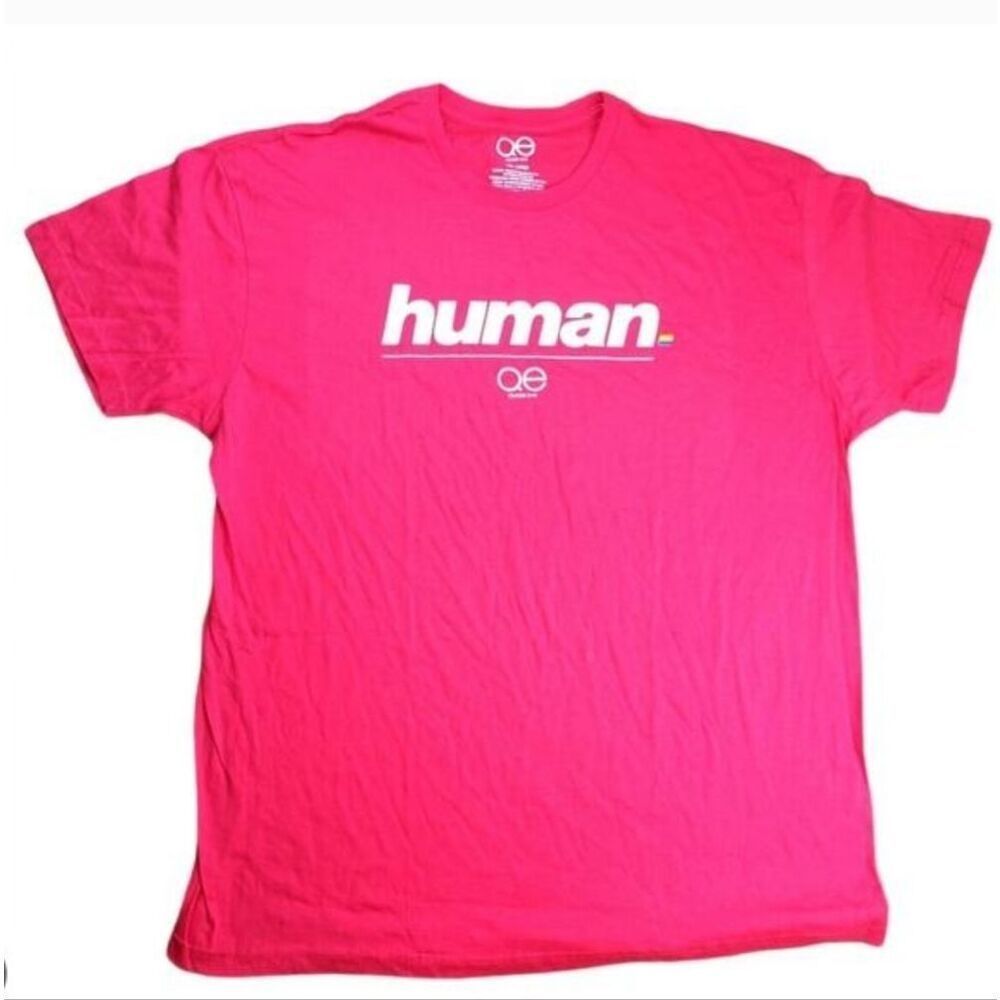 NWT Queer Eye Magenta Unisex Human Pride Graphic T-Shirt XS